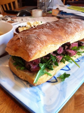 Steak sarnie